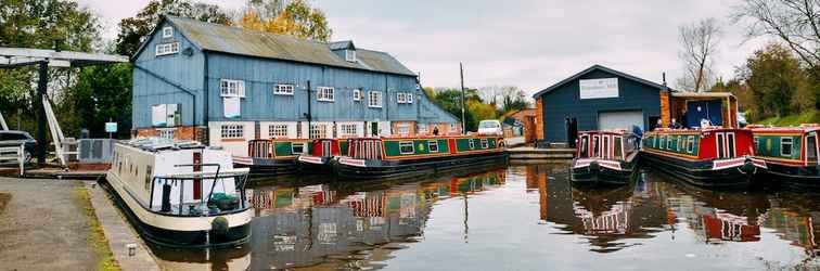 Luar Bangunan Wrenbury Mill Marina Apartments