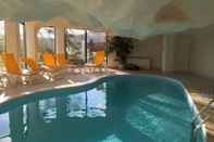 Swimming Pool Villars Bristol Apartments