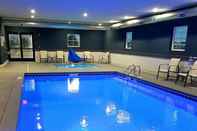 Swimming Pool Best Western Plus Wayland Hotel