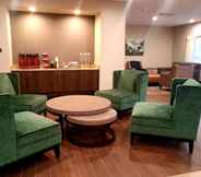 Lobi 3 Best Western Plus Wayland Hotel