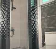 In-room Bathroom 3 Derin Masal Suits