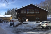 Exterior Rifugio Casermette del Monte Penna