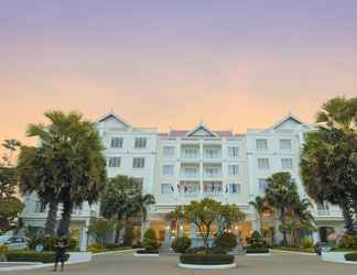 Bên ngoài 2 Pursat Riverside Hotel and Spa