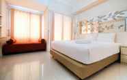 Kamar Tidur 6 Comfy 1BR Apartment at Cosmo Terrace