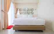 Kamar Tidur 4 Comfy 1BR Apartment at Cosmo Terrace