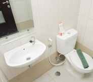 In-room Bathroom 4 Strategic Studio Apartment at Tamansari La Grande near BIP