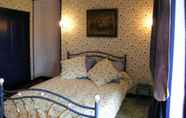 Bedroom 4 Chambres d'Hotes Fontarabier