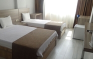 Bedroom 3 Renq Hotel