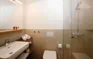 In-room Bathroom 3 ApartHotelGarni Rose Ellwangen