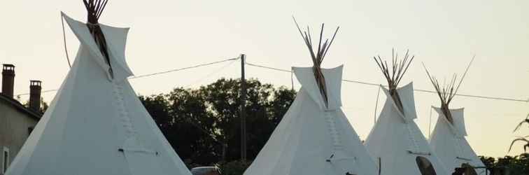 Exterior Les Tipis de Bayot