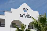 Bangunan La Villa Residence