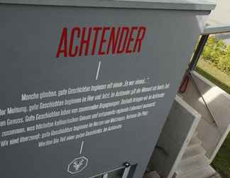 Lobby 2 Achtender