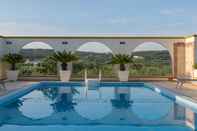 Swimming Pool Villa Safi Holiday Homes by Wonderful Italy