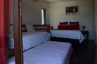 Bedroom 4 Oudtshoorn Homestay Accommodation