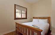 Bedroom 3 Red Brick Beauty - Central Cottage