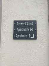 Bangunan 4 Derwent Apartment 1