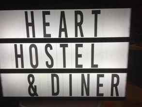 Lobi 4 Heart Hostel and Diner