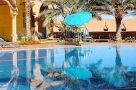 Swimming Pool Hotel Kasbat Aferdou