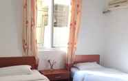 Kamar Tidur 3 37 Garden Guesthouse Riverside Villa