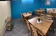 ร้านอาหาร 4 White Pearl Hostel