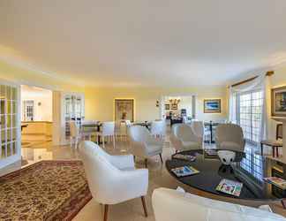 Sảnh chờ 2 Estoril Luxury Suites & Spa