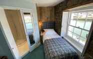 Bedroom 2 Harbourmaster