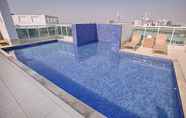 Swimming Pool 6 Biarritz Hplus Long Stay