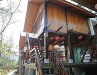 ภายนอกอาคาร 2 Phong Nha Mountain House