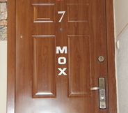 Lobby 5 Mox Downtown Apartman