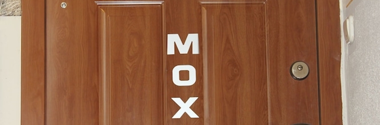 Lobi Mox Downtown Apartman