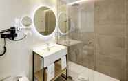 In-room Bathroom 4 Sercotel Ayala Bilbao