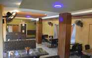 Restoran 2 Hotel Shreesh