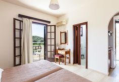 Bedroom 7 Santa Maria Studios & Apartments