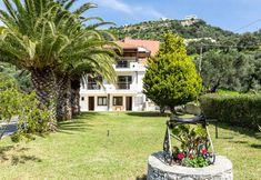 Common Space 2 Santa Maria Studios & Apartments