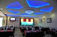 Functional Hall Hotel Pradeep Palace