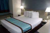 Bedroom SureStay Hotel by Best Western Marienville