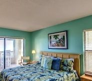 Bedroom 4 B153-amelia-surf-and-racquet