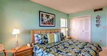 Bedroom 4 B153-amelia-surf-and-racquet