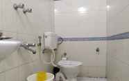 Toilet Kamar 6 Hotel Centre Point Tezpur