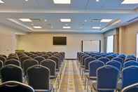 Functional Hall Holiday Inn Express Hotel & Suites Ottawa West Nepean, an IHG Hotel