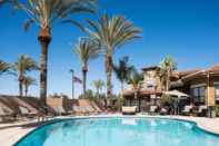 Swimming Pool Residence Inn by Marriott Camarillo