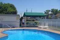 Swimming Pool Glass House Inn Erie Near I-90 & I-79