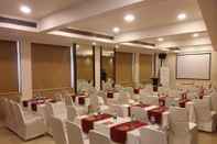 Functional Hall Click Hotel Caliph