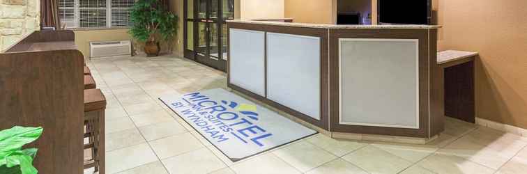 Lobby Microtel Inn & Suites by Wyndham Searcy
