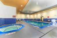 Swimming Pool TownePlace Suites by Marriott Farmington