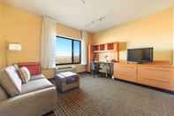 Common Space TownePlace Suites by Marriott Farmington