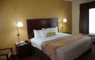 Kamar Tidur 3 Americas Best Value Inn St. Robert