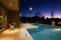 Hồ bơi Fairfield Inn & Suites by Marriott Albany