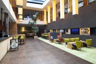 Lobby 4 Holiday Inn Schindellegi - Zurichsee