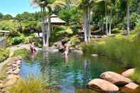 Swimming Pool Avalon Resort